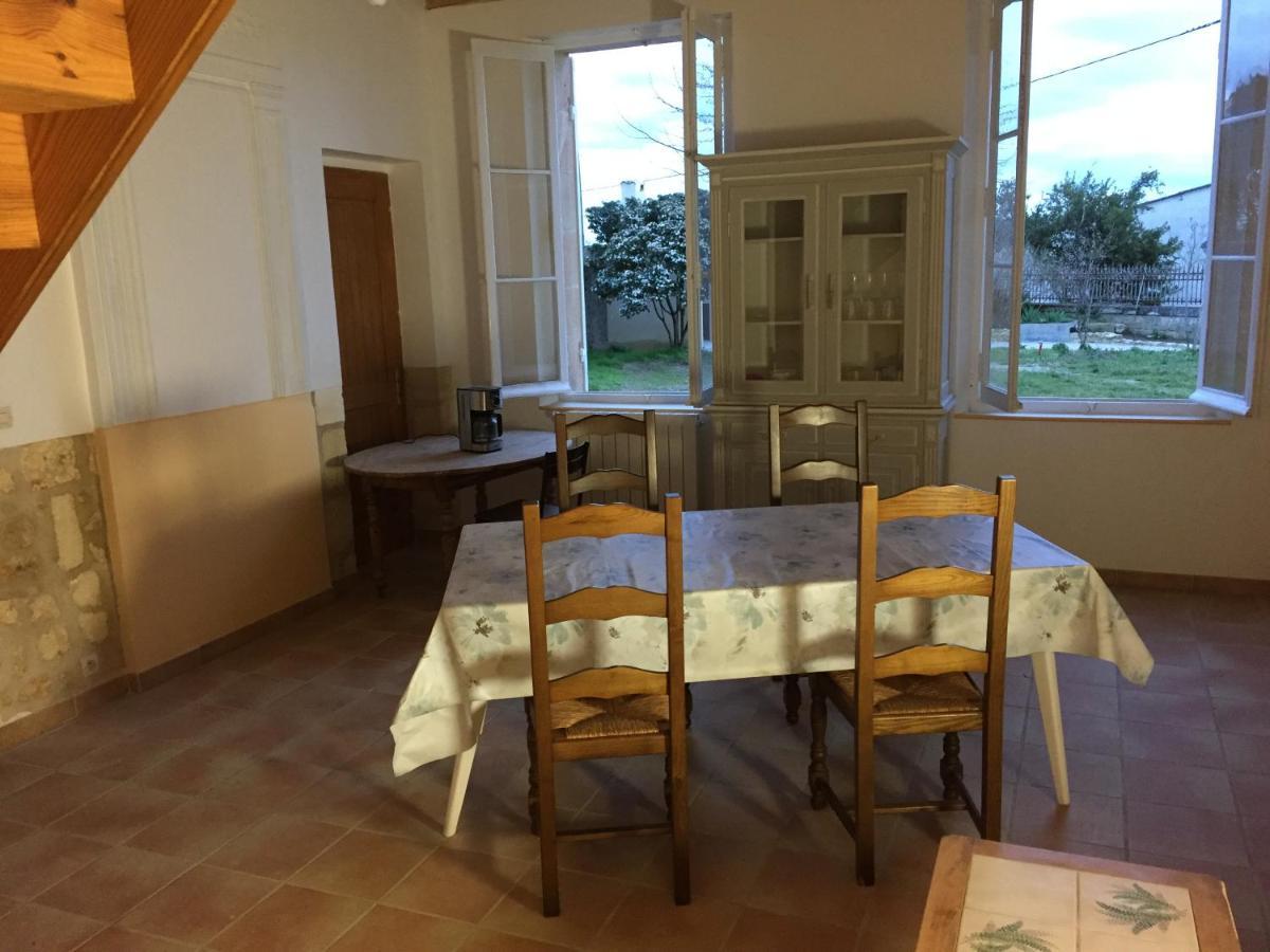 Superbe Gite A La Campagne Dans Le Bordelais Saint-Vivien-de-Blaye Exterior foto